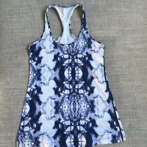 COPY - Lululemon stretch racer back tank medium
